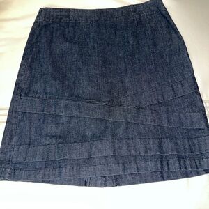 Nic + Zoe lightweight denim skirt Size 10